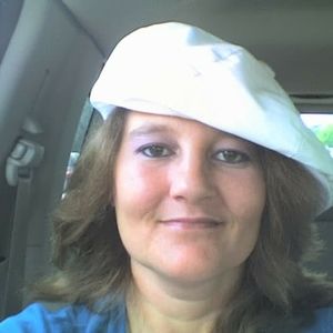 Meet your Posher, Vicktoria